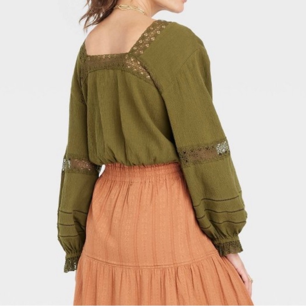 NWT Universal Thread Boho Off The Should Crop Top